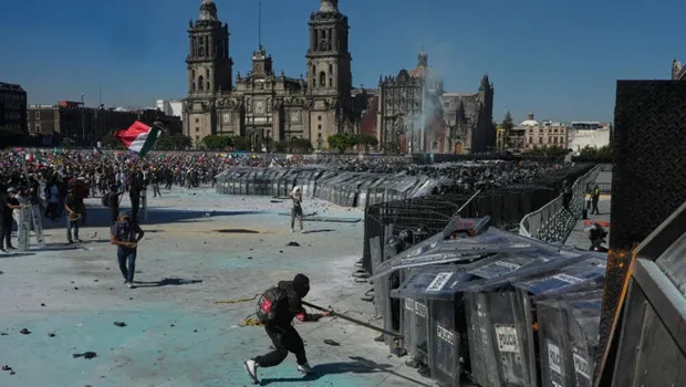Meksika'da 'Z Kuşağı' protestoları: 100'ü polis 120 kişi yaralandı! Çok sayıda kişi gözaltına alındı
