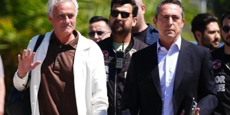 Fenerbahçe'den Bomba Transfer! Mourinho Bile Şaşkın: O Golcü Kim?