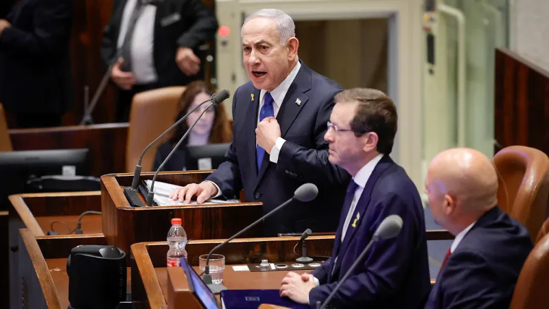 Netanyahu: Pazar günü Gazze'ye 153 ton bomba atıldı
