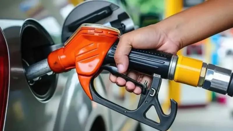 Benzine Zam Şoku! Akaryakıt Fiyatları Ne Kadar Oldu?