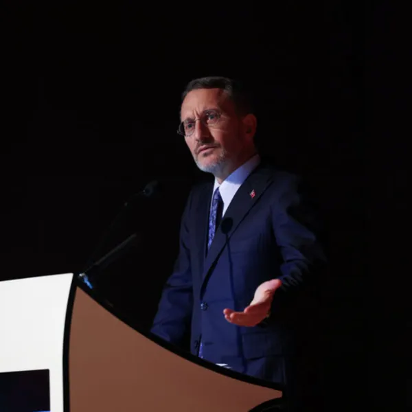 Altun'dan Özel'e Sert Yanıt: Devleti Tanımıyor!