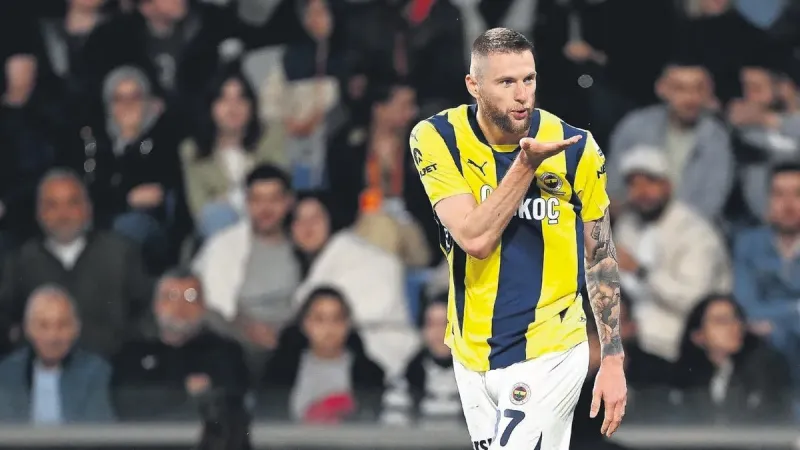 Fenerbahçe'de Mourinho Krizi: Ayrılık Çanları mı Çalıyor?