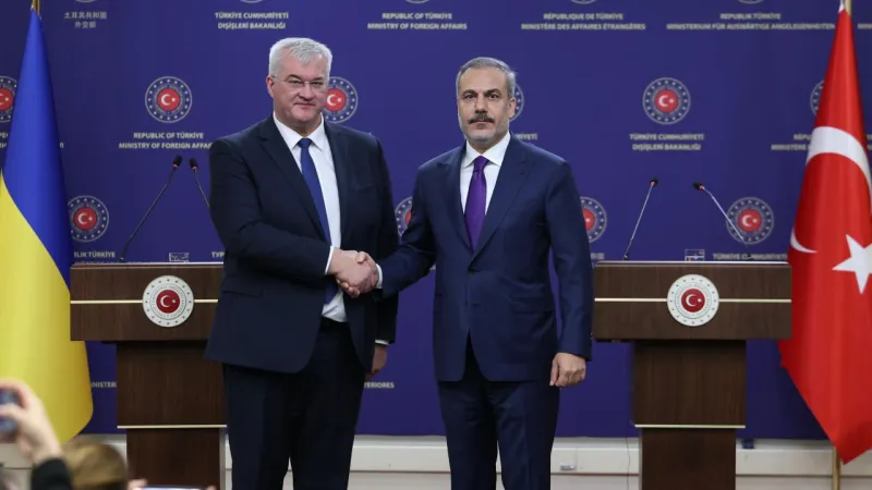 Fidan ve Ukraynalı Bakan Sybiha Görüştü! İstanbul Zirvesi Öncesi Kritik Toplantı