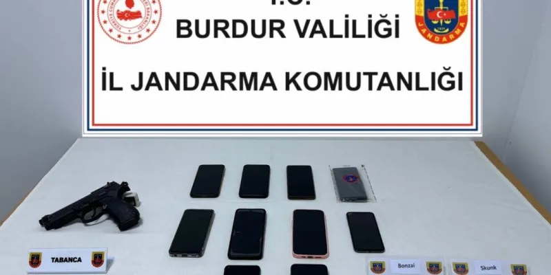 Burdur'da Şok Baskın! 13 Uyuşturucu Zanlısı Tutuklandı