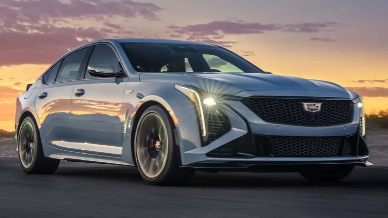 Cadillac, CT4 ve CT5'in yerine elektrikli modeller geliştiriyor