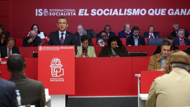 CHP'den İstanbul Çıkarması! Sosyalist Enternasyonal Zirvesi