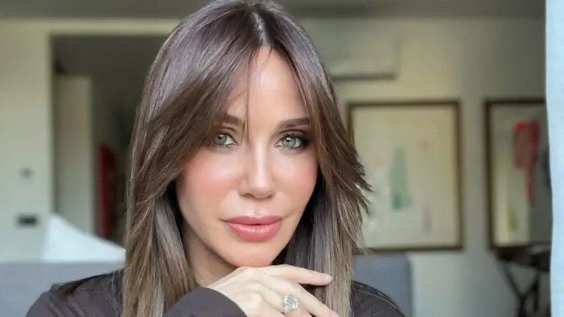 Demet Şener'den güzellik itirafı! "Her zaman doğallıktan yanayım"