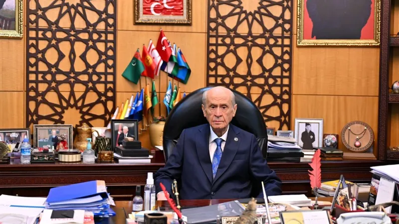 Bahçeli'den Şaşırtan Çıkış: Öcalan'a Teşekkür! Barış mı Geliyor?