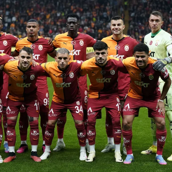 Galatasaray'ın Derbi Kadrosu Şaşırttı! Kimler Yok?