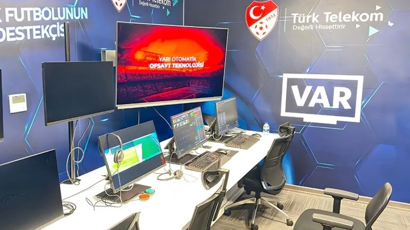 Galatasaray-Kayseri Maçının VAR Hakemi Açıklandı! Şok İsim!