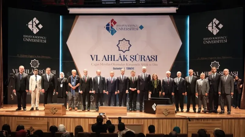 Ahlak Şurası'nda Erdoğan'dan Kritik Mesaj! Dünyayı Sarsan Kriz!