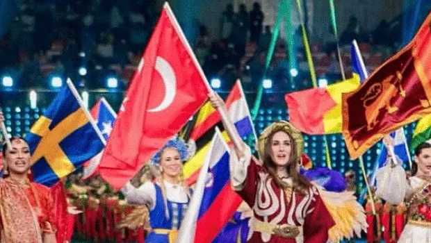İdil Bilgen'den Miss World'de Bayrak Gururu! Türkiye'yi Nasıl Temsil Etti?