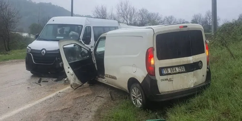 Bursa'da İşçi Servisi Kazası! 13 Yaralı, Son Durum Ne?