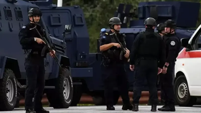 Kosova'da Şok Eden Saldırı: Postaneye El Bombalı Eylem!