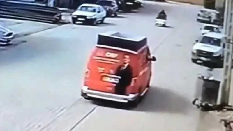 "Kuru sıkı silah" provokasyonu! Konya'da "CHP aracına saldırı" iddialarına Valilikten açıklama: Şüpheliler gözaltına alındı