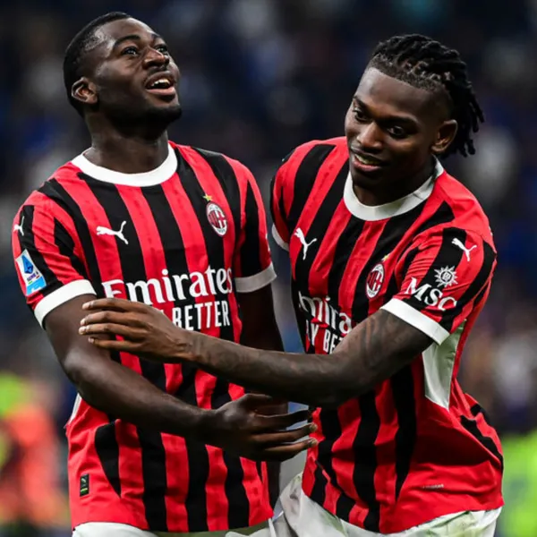 Milan Şoktan Döndü! 2 Dakikada Genoa'yı Devirdi!