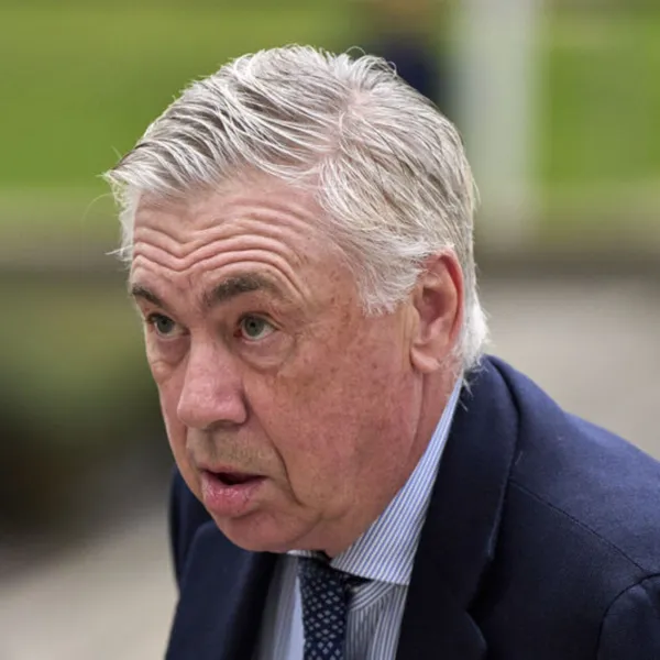 Ancelotti'den Şok Savunma: Mourinho da Aynı Sözleşmeye Sahipti!