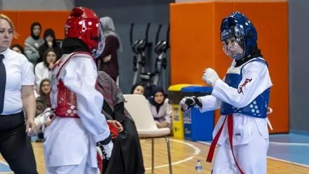 TÜRGEV Taekwondo Turnuvası: Genç Yetenekler Sahne Aldı!