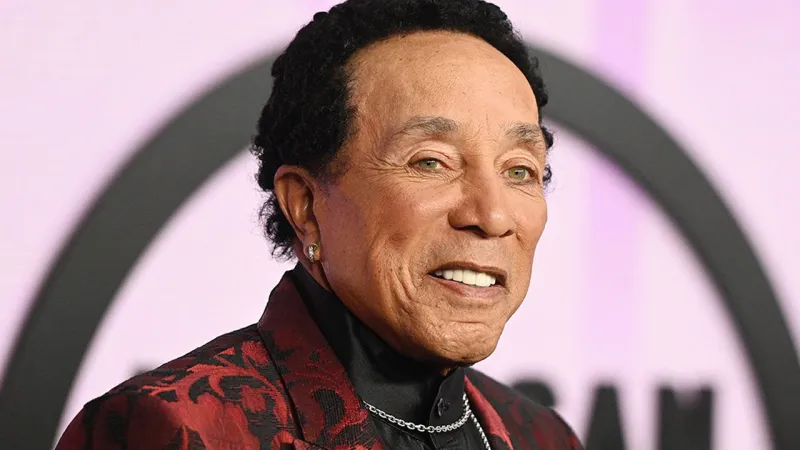 Smokey Robinson'a Şok Suçlama! Tecavüz ve Cinsel Saldırı İddiası!