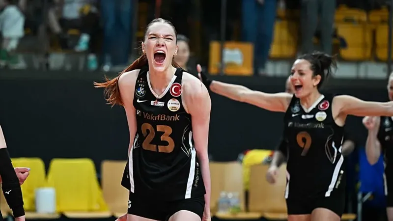 VakıfBank Şampiyon! Fenerbahçe'yi Devirdi, Kupa VakıfBank'ın!