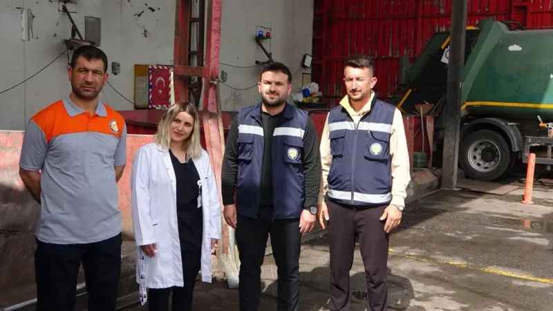 Çöp Dağlarında Mucize! Kayıp Kolye Nasıl Bulundu?