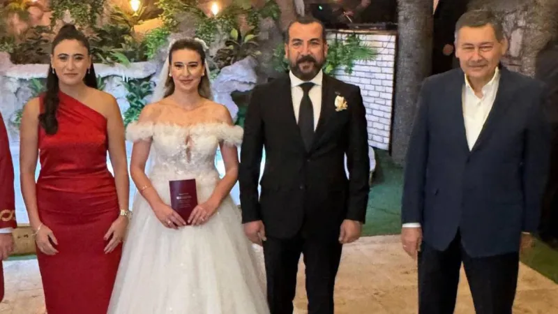 Zihni Çakır Evlendi! Nikah Şahidi Gökçek Sürprizi!