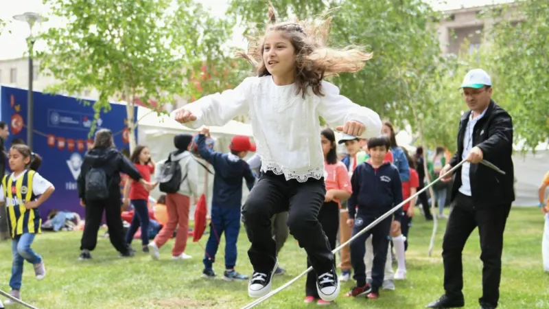 Okullarda Karne Coşkusu! Aile ve Oyun Temalı Etkinlikler Başlıyor