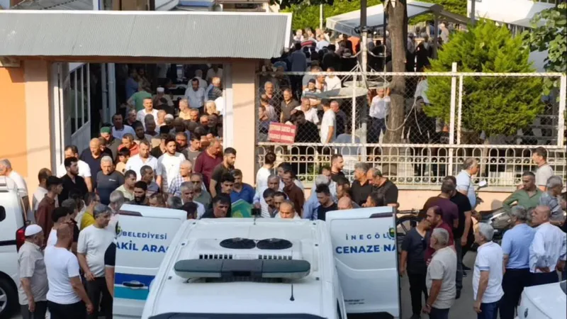 Son Paylaşımı Yürekleri Dağladı! Otobüs Şoförü Eşini Öldürdü