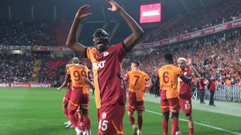 Osimhen'den transfer açıklaması