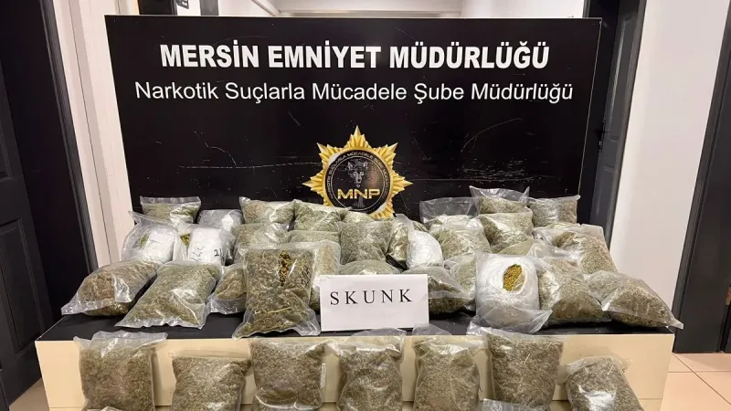 Mersin'de Şok Baskın! Otobanda Uyuşturucu Operasyonu: 3 Tutuklu