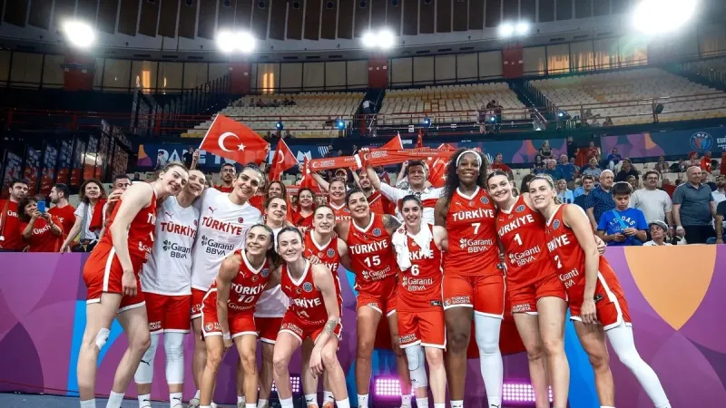 Potanın Perileri çeyrek finalde! Türkiye Yunanistan'ı 83-72 mağlup etti