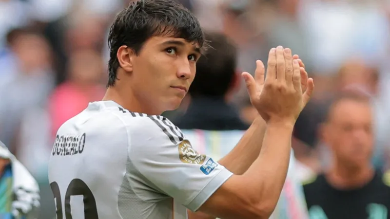 Real Madrid'in Yıldızı Hollywood Akrabası mı? Şok Gerçek!