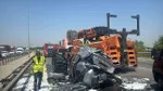 TEM'de Korkunç Kaza: Otomobil TIR ve Kamyon Arasında Ezildi!