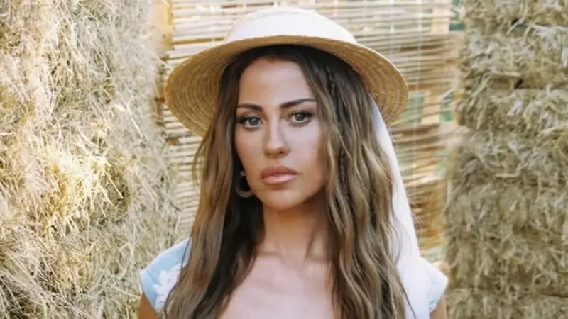 Saplantılı hayranı tutuklanmıştı! Derya Uluğ günler sonra konuştu