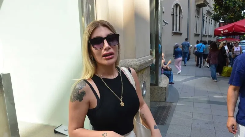 Şarkıcı İrem Derici İstanbul'da gözaltına alındı