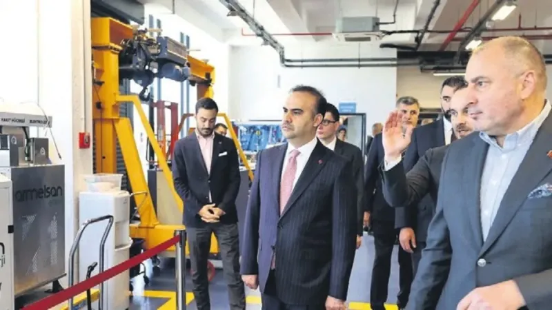 Denizlerde Türk Savunma Gücü: Bakan Kacır'dan Müjde!