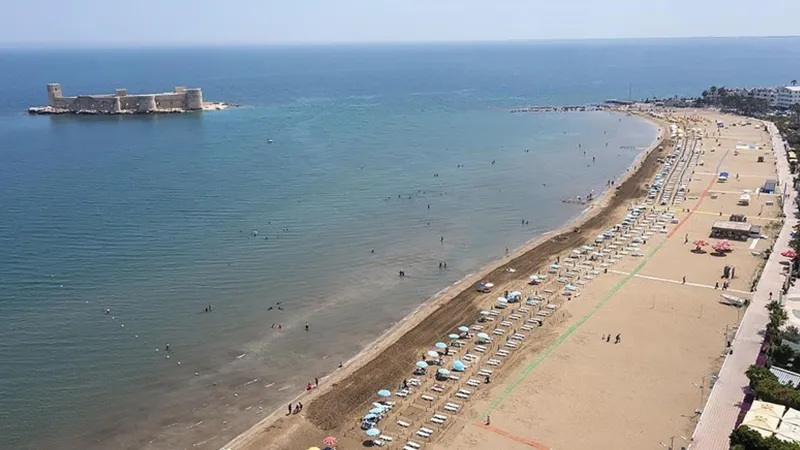 Deniz Suyu Kaynıyor! İskenderun'da Termometreler Alarm Veriyor
