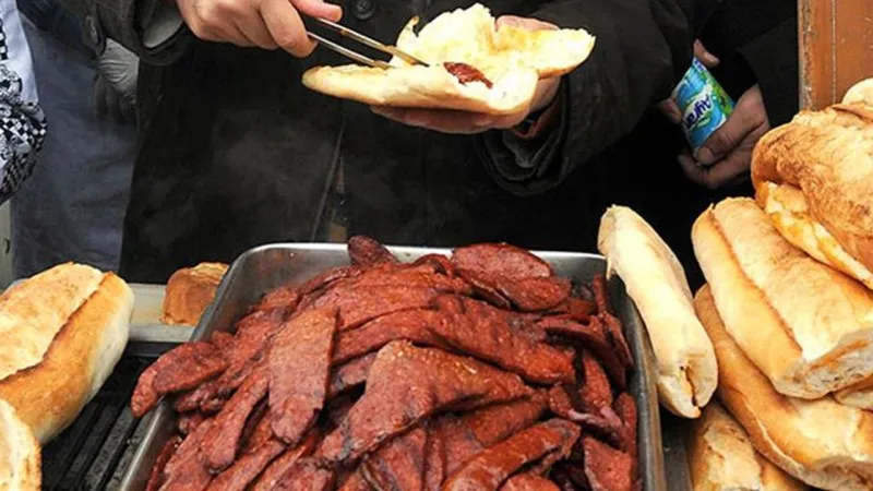 Sucuk Festivali Zehirlenmesi! Kayseri'de 80 Kişi Hastanelik Oldu