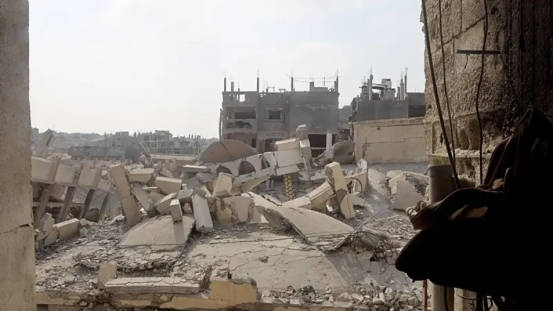 Terör devleti İsrail Gazze'de taş üstünde taş bırakmadı! Batı Şeria'da Filistinlilere ait evleri ve ahırları yıktı