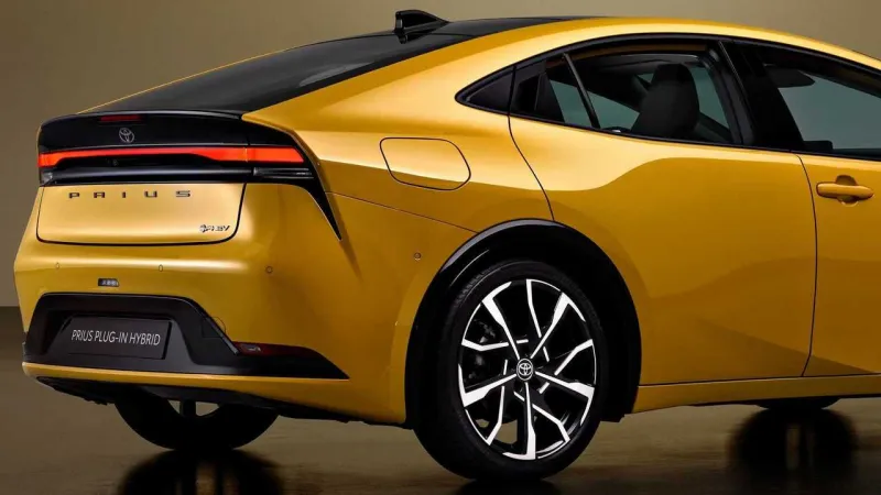 Toyota'dan Şok İddia: Elektrikli Araçlar Daha mı Kirli?