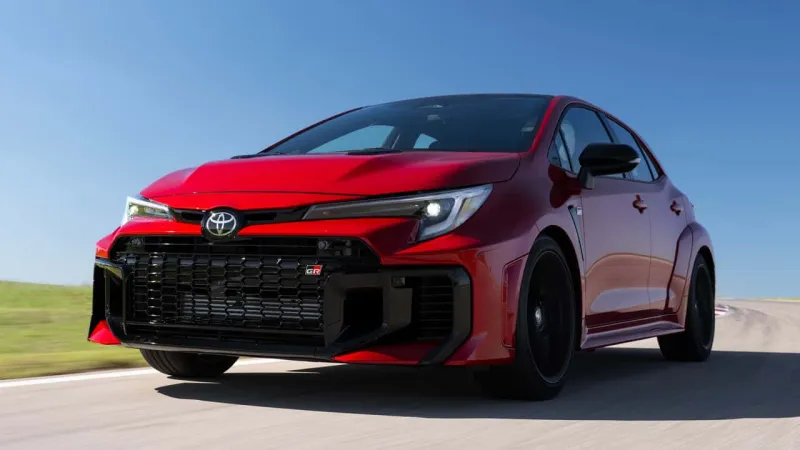 Toyota GR Corolla İngiltere'de! Avrupa'ya Geliyor Mu?