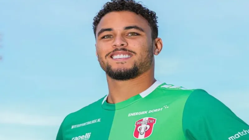 Trabzonspor'dan Bomba Transfer: Kluivert Geliyor! Tek Engel Babası mı?