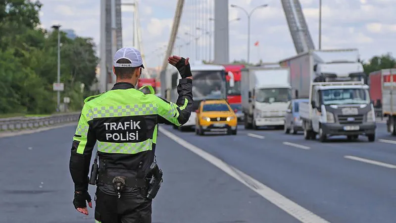 Trafik Cezalarına Şok Fren! Yeni Düzenleme Neden İptal Oldu?