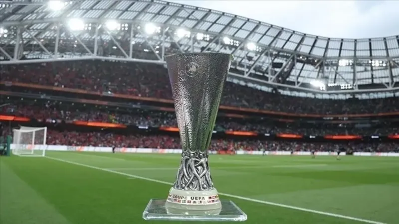 UEFA'dan Türkiye'ye Özel Final Daveti! Tüpraş Stadı Hazır mı?