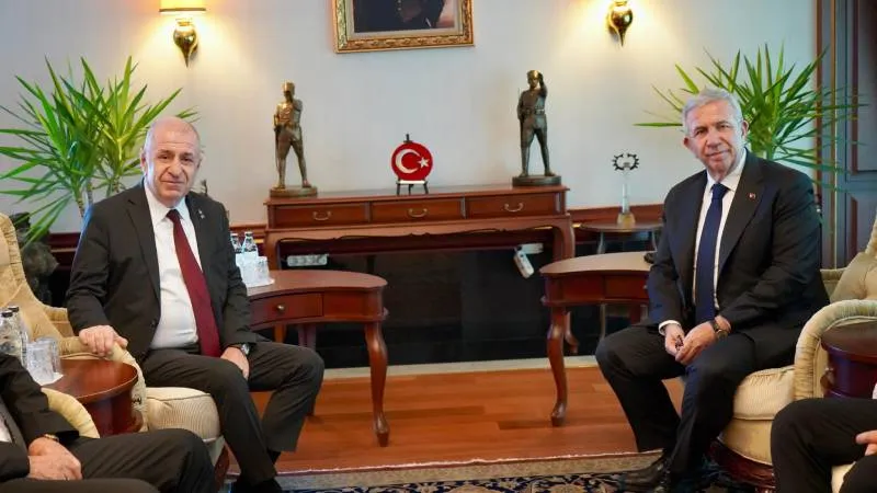 Ümit Özdağ'dan Mansur Yavaş'a teşekkür ziyareti