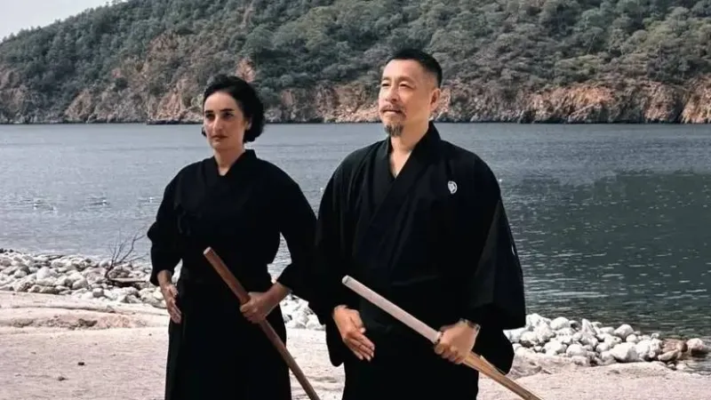 Fadik Sevin Atasoy'dan Şaşırtan Kariyer Hamlesi: Samuray Oldu!