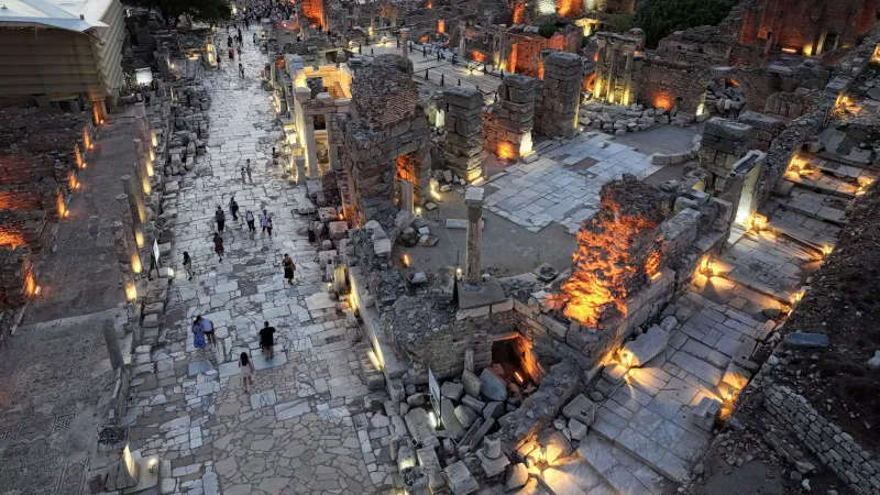 Turizmde Rekor: Nisan Ayında Yabancı Turist Sayısı Patladı!