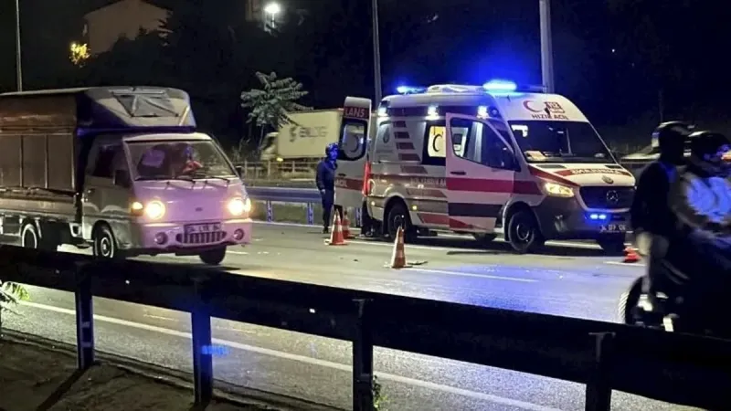Yollarda karşıya geçmeye çalışan iki ayrı olayda iki kişi öldü
