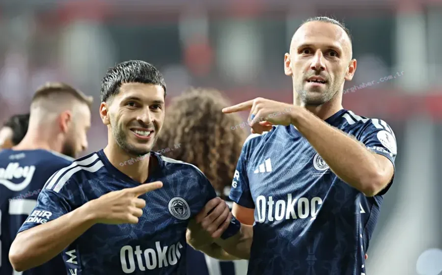 Fenerbahçe Samsunspor'u 2-0 yenerek 3 puanı kaptı