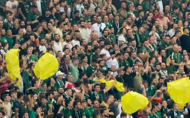 Sarı torba sallayan taraftarlara ev hapsi